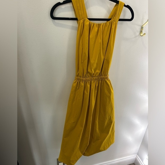 Banana Republic ochre yellow bubble cross back strap dress size XS - Picture 2 of 4